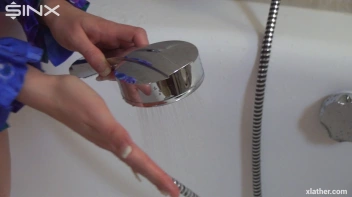 Solo Shower Sensations Screencap 11 on sinx.preview.netperv.com