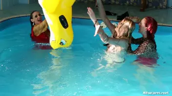 Eurobabe Pool Play Screencap 77 on sinx.preview.netperv.com