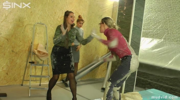 Sexy Professionals Mud Wrestling Mania Screencap 24 on sinx.preview.netperv.com