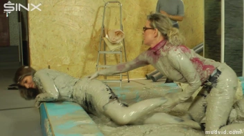 Sexy Professionals Mud Wrestling Mania Screencap 37 on sinx.preview.netperv.com