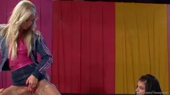 He Makes It RAIN On These Hoes!!! Screencap 105 on sinx.preview.netperv.com