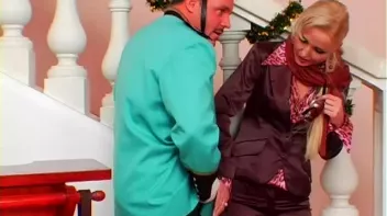 Fullyclothed Fuck and Suck Screencap 8 on sinx.preview.netperv.com