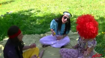 Hippy Chicks Crave That Dick! Screencap 13 on sinx.preview.netperv.com