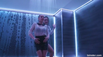 We Wanna Work It Wet! Screencap 87 on sinx.preview.netperv.com