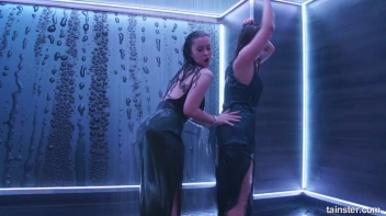 We Wanna Work It Wet! Screencap 29 on sinx.preview.netperv.com