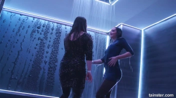 We Wanna Work It Wet! Screencap 60 on sinx.preview.netperv.com