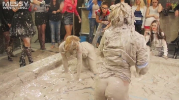 Messy Wrestling: Tattooed Beauty, Ripped Clothes & Lots Of Mud Covered Booby & Booty! Screencap 30 on sinx.preview.netperv.com