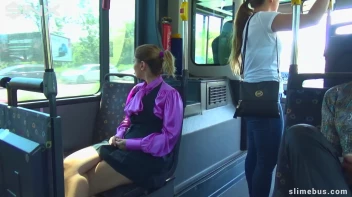 Babes Get Wet And Messy On The Bus Screencap 1 on sinx.preview.netperv.com