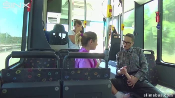 Babes Get Wet And Messy On The Bus Screencap 43 on sinx.preview.netperv.com