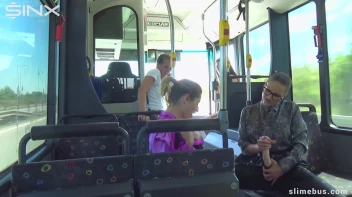 Babes Get Wet And Messy On The Bus Screencap 46 on sinx.preview.netperv.com