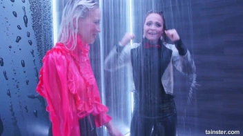 Elegant, Wet, And Living It Up! Screencap 85 on sinx.preview.netperv.com