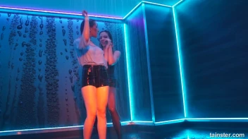 Elegant, Wet, And Living It Up! Screencap 35 on sinx.preview.netperv.com