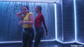 Elegant, Wet, And Living It Up! Screencap 52 on sinx.preview.netperv.com