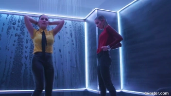 Elegant, Wet, And Living It Up! Screencap 55 on sinx.preview.netperv.com