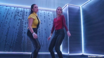 Elegant, Wet, And Living It Up! Screencap 56 on sinx.preview.netperv.com