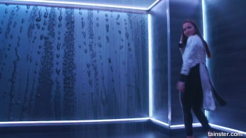 Elegant, Wet, And Living It Up! Screencap 65 on sinx.preview.netperv.com