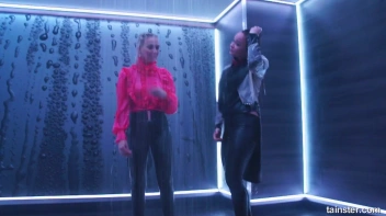 Elegant, Wet, And Living It Up! Screencap 82 on sinx.preview.netperv.com