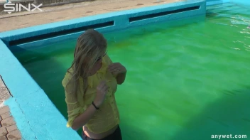 Sexy Blonde Swims And Splashes In Outdoor Pool Screencap 34 on sinx.preview.netperv.com