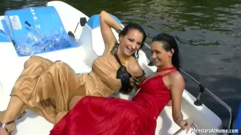 Exhibitionist Wetlook Boat Babes Screencap 69 on sinx.preview.netperv.com