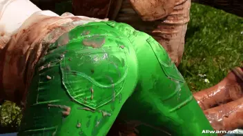 Sloppy Snack Attack Screencap 48 on sinx.preview.netperv.com