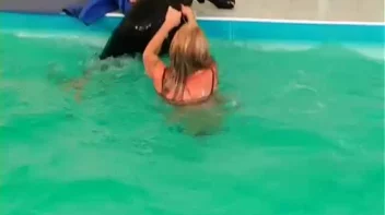 Play Fighting Turns Serious In The Pool Screencap 96 on sinx.preview.netperv.com