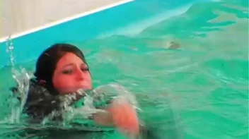 Play Fighting Turns Serious In The Pool Screencap 77 on sinx.preview.netperv.com