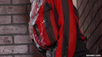 Finding the right cock to suck and fuck Screencap 37 on sinx.preview.netperv.com