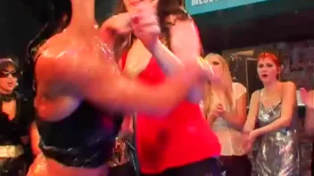 Lora Licious vs. Susan Snow Screencap 45 on sinx.preview.netperv.com