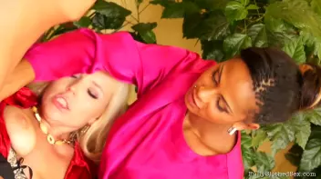 As Pretty As The Flowers Screencap 63 on sinx.preview.netperv.com