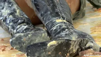 Swamped in Slop Screencap 106 on sinx.preview.netperv.com