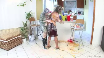 Swamped in Slop Screencap 77 on sinx.preview.netperv.com