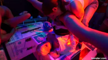 COCKS 'N' CLITS Construction Company Part 4 - Main Edit Screencap 15 on sinx.preview.netperv.com