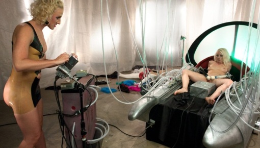 Latest deal - THE LONG AWAITED ORGASMATRON SHOOT - BARBARELLA PARODY FEATURE