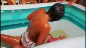 Trying To Maintain Their Composure In The Oil Screencap 53 on sinx.preview.netperv.com