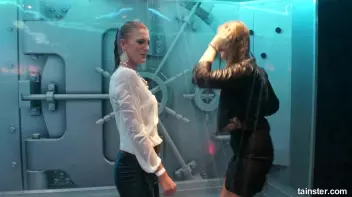 Wetness everywhere and happiness guaranteed Screencap 20 on sinx.preview.netperv.com