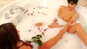 Lesbian Milk Bath Screencap 69 on sinx.preview.netperv.com