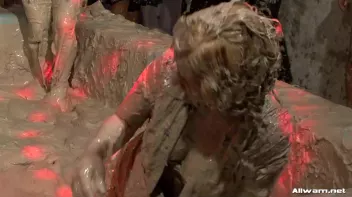 Miss Skinny Takes a Mud Dive Screencap 59 on sinx.preview.netperv.com