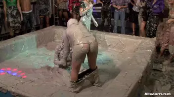 Miss Skinny Takes a Mud Dive Screencap 14 on sinx.preview.netperv.com