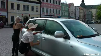 Mess Battle In the Main Square Screencap 21 on sinx.preview.netperv.com