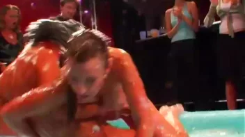 Duke It Out In A Pool Of Slop Screencap 105 on sinx.preview.netperv.com