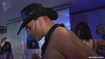 Welcome To The Mad House Part 3 - Cam 3 Screencap 115 on sinx.preview.netperv.com