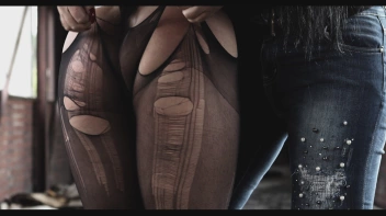 Mit den langen roten Nägeln in den Arsch gekniffen Screencap 12 on sinx.preview.netperv.com