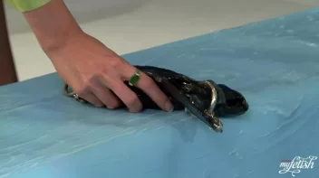 Gooey Flirtation Screencap 11 on sinx.preview.netperv.com