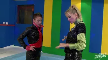 Gooey Flirtation Screencap 24 on sinx.preview.netperv.com