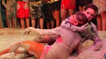 Anita Queen vs. Katy Screencap 12 on sinx.preview.netperv.com