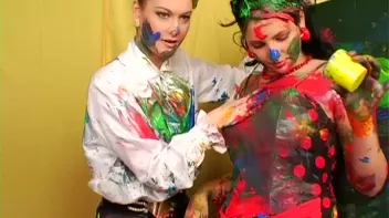 Painting Lesson Turns Messy Screencap 38 on sinx.preview.netperv.com