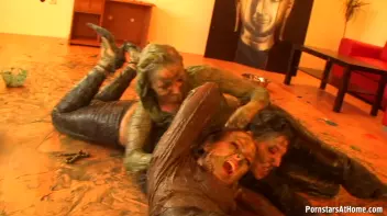 Eurobabes Wet And Messy Paint Party Screencap 118 on sinx.preview.netperv.com