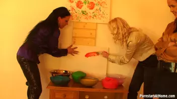 Eurobabes Wet And Messy Paint Party Screencap 25 on sinx.preview.netperv.com