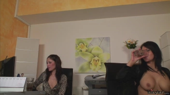 Sexy Wet Secretaries Screencap 143 on sinx.preview.netperv.com