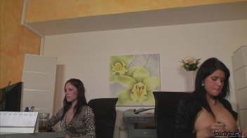 Sexy Wet Secretaries Screencap 145 on sinx.preview.netperv.com